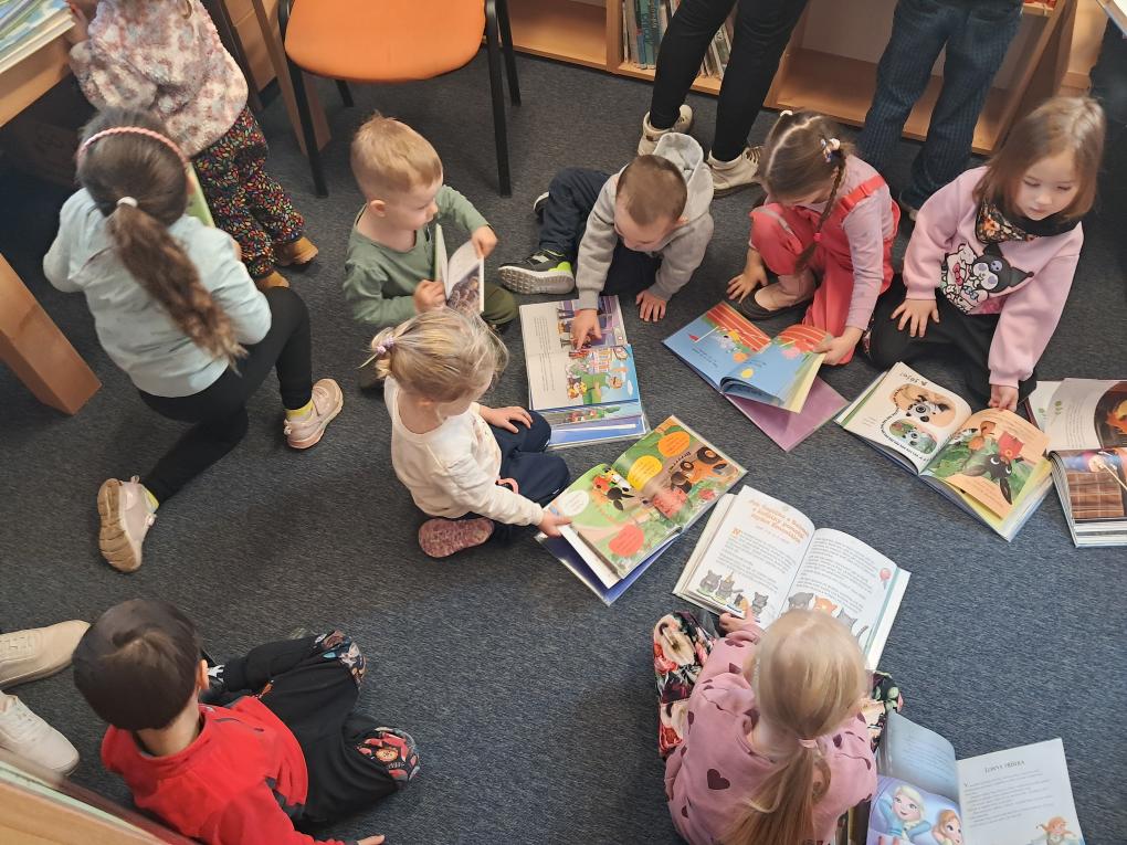 Březen patří knihám i dětem